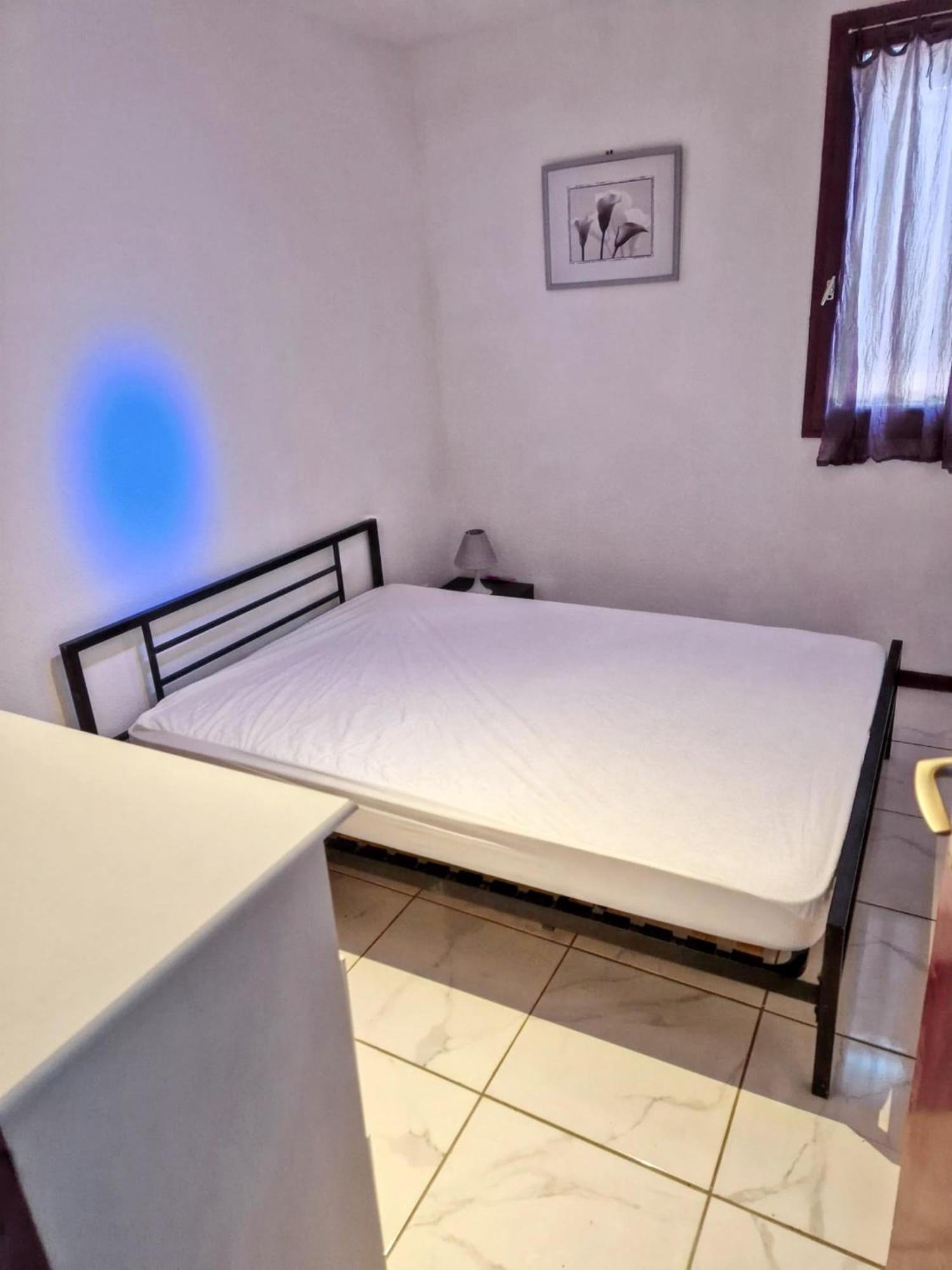 Appartement d'une chambre avec piscine partagee balcon amenage et wifi a Gruissan a 2 km de la plage Extérieur photo